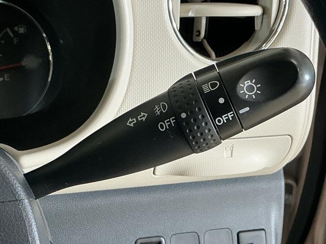 ミラココアココアプラスＸ　ＣＤオーディオ　ルーフレール　フォグライトＣＤオーディオ　ルーフレール　フォグライト　スマートキー　ウインカーミラー　ドアバイザー　盗難防止装置　ヘッドライトレべライザー　１２Ｖ電源ソケット　電動格納ドアミラー　スペアタイヤ　オートエアコン（京都府）の中古車