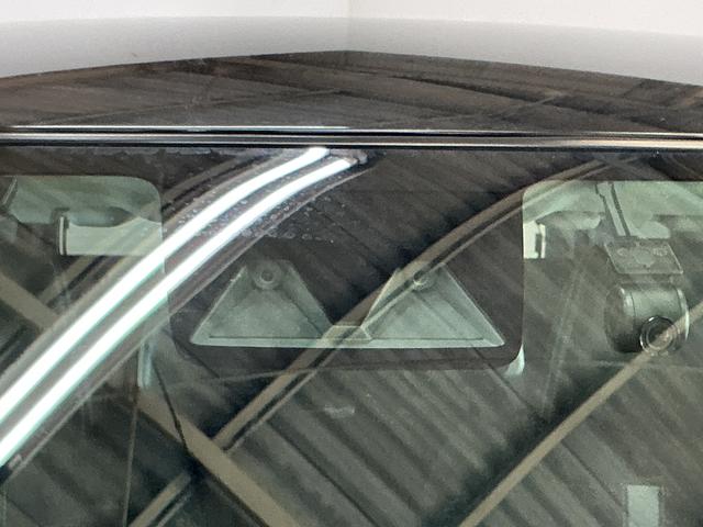 ロッキープレミアムＧ　ＨＥＶ　９インチナビ　パノラマモニターワンオーナー　９インチナビ　パノラマモニター　フルセグチューナー　ブルートゥース対応　ドライブレコーダー　プッシュボタンエンジンスタート　ＬＥＤヘッドライト　シートヒーター　スマートアシスト　ＡＢＳ（京都府）の中古車