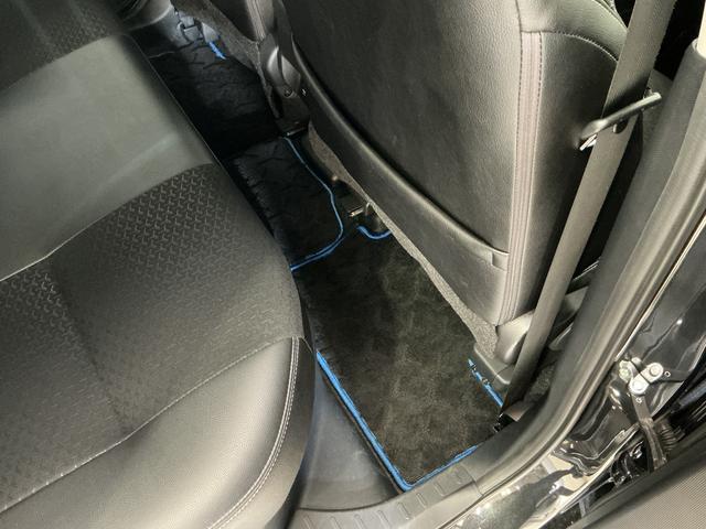 ロッキープレミアムＧ　ＨＥＶ　９インチナビ　パノラマモニターワンオーナー　９インチナビ　パノラマモニター　フルセグチューナー　ブルートゥース対応　ドライブレコーダー　プッシュボタンエンジンスタート　ＬＥＤヘッドライト　シートヒーター　スマートアシスト　ＡＢＳ（京都府）の中古車