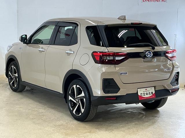 ロッキープレミアムＧ　ＨＥＶ　レンタカーアップ　パノラマモニターレンタカーアップ　ディスプレイオーディオ　パノラマモニター　ドライブレコーダー　ＥＴＣ　アダプティブクルーズコントロール　前後コーナーセンサー　シートヒーター　ＡＣ１００Ｖ電源　Ｂｌｕｅｔｏｏｔｈ（京都府）の中古車