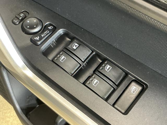 ロッキープレミアムＧ　ＨＥＶ　レンタカーアップ　パノラマモニターレンタカーアップ　ディスプレイオーディオ　パノラマモニター　ドライブレコーダー　ＥＴＣ　アダプティブクルーズコントロール　前後コーナーセンサー　シートヒーター　ＡＣ１００Ｖ電源　Ｂｌｕｅｔｏｏｔｈ（京都府）の中古車