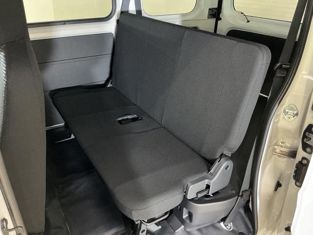 ハイゼットカーゴＤＸ　切替式４ＷＤ　ラジオデッキ　リアコーナーセンサー切替式４ＷＤ　ラジオデッキ　リアコーナーセンサー　オートマチックハイビーム　キーレスエントリー　オートライト　横滑り防止装置　アイドリングストップ　盗難防止装置　１２Ｖ電源ソケット　マニュアルエアコン（京都府）の中古車