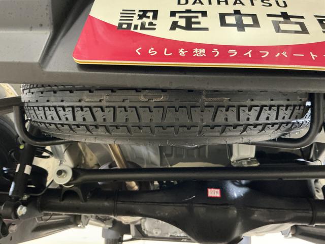 ハイゼットカーゴＤＸ　切替式４ＷＤ　ラジオデッキ　リアコーナーセンサー切替式４ＷＤ　ラジオデッキ　リアコーナーセンサー　オートマチックハイビーム　キーレスエントリー　オートライト　横滑り防止装置　アイドリングストップ　盗難防止装置　１２Ｖ電源ソケット　マニュアルエアコン（京都府）の中古車