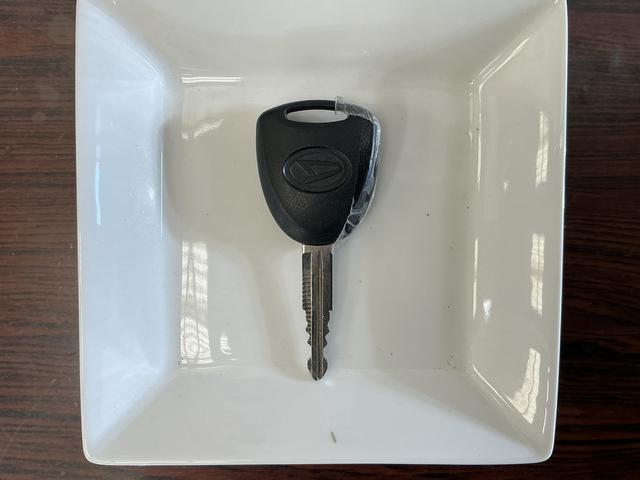 ミライースＬ　メモリアルエディション　ワンオーナー　ＣＤオーディオワンオーナー　ＣＤオーディオ　キーレスエントリー　アイドリングストップ　盗難防止装置　ドアバイザー　マニュアルエアコン　ヘッドライトレべライザー　１２Ｖ電源ソケット　１３インチ社外アルミホイール（京都府）の中古車