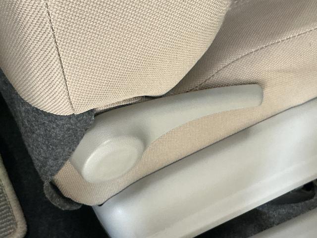 ミライースＬ　メモリアルエディション　ワンオーナー　ＣＤオーディオワンオーナー　ＣＤオーディオ　キーレスエントリー　アイドリングストップ　盗難防止装置　ドアバイザー　マニュアルエアコン　ヘッドライトレべライザー　１２Ｖ電源ソケット　１３インチ社外アルミホイール（京都府）の中古車