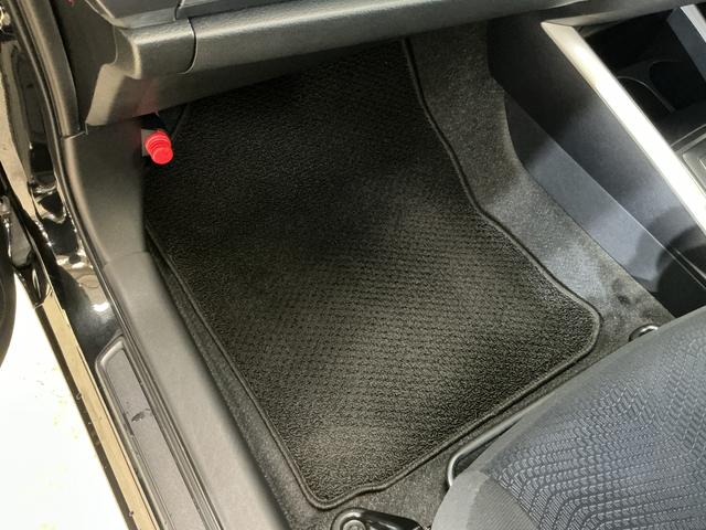 カローラフィールダー１．５Ｇ　ナビ　ＥＴＣ　ドライブレコーダー　キーレスリモコントヨタ純正ナビ　ＥＴＣ　社外ドライブレコーダー　キーレスリモコン　フルセグチューナー　ブルートゥース対応　オートライト　オートエアコン　カーペットマット　バイザー　ホイールキャップ　ＡＢＳ（京都府）の中古車