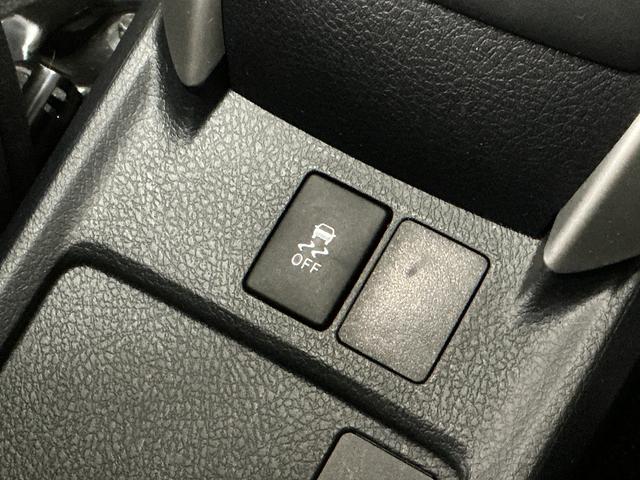 カローラフィールダー１．５Ｇ　ナビ　ＥＴＣ　ドライブレコーダー　キーレスリモコントヨタ純正ナビ　ＥＴＣ　社外ドライブレコーダー　キーレスリモコン　フルセグチューナー　ブルートゥース対応　オートライト　オートエアコン　カーペットマット　バイザー　ホイールキャップ　ＡＢＳ（京都府）の中古車