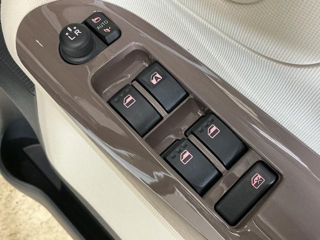 ムーヴキャンバスＧメイクアップリミテッド　ＳＡIII　ナビ　パノラマモニターナビ　パノラマモニター　ドライブレコーダー　ＥＴＣ　両側電動スライドドア　オートマチックハイビーム　Ｂｌｕｅｔｏｏｔｈ　ＵＳＢチャージャー　ＤＶＤ再生　フォグライト　オートライト　ドアバイザー（京都府）の中古車