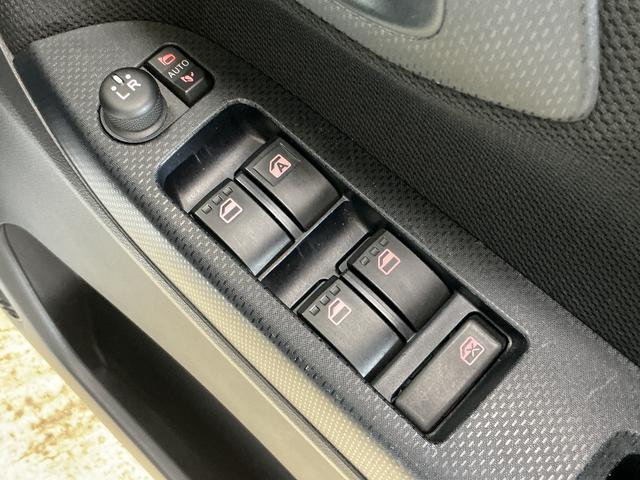 ムーヴＸリミテッドII　ＳＡIII　１オーナー　ナビ　バックカメラワンオーナー　４ＷＤ　ナビ　バックカメラ　ＥＴＣ　運転席シートヒーター　オートマチックハイビーム　Ｂｌｕｅｔｏｏｔｈ　ＵＳＢチャージャー　ＤＶＤ再生　フルセグＴＶ　ＨＩＤヘッドライト　オートライト（京都府）の中古車