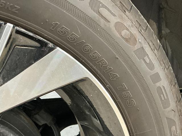 タントカスタムＸ　ワンオーナー　４ＷＤ　ナビ　パノラマモニターワンオーナー　４ＷＤ　ナビ　パノラマモニター　ドライブレコーダー　両側電動スライドドア　前後コーナーセンサー　前席シートヒーター　電子パーキング　オートマチックハイビーム　オートブレーキホールド（京都府）の中古車