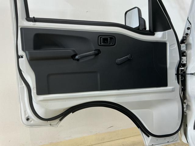 ハイゼットトラックスタンダード　レンタカーアップ　４ＷＤ　ナビ　バックカメラレンタカーアップ　切替式４ＷＤ　ナビ　バックカメラ　ＥＴＣ　前後コーナーセンサー　オートマチックハイビーム　Ｂｌｕｅｔｏｏｔｈ　ＵＳＢ接続　ＤＶＤ再生　フルセグＴＶ　オートライト　横滑り防止装置（京都府）の中古車