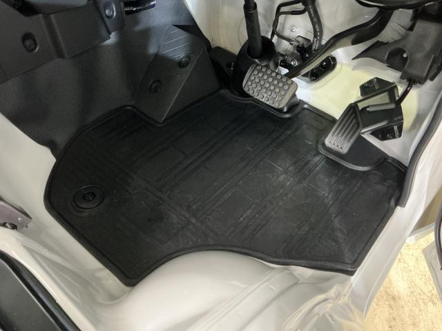 ハイゼットトラックスタンダード　レンタカーアップ　４ＷＤ　ナビ　バックカメラレンタカーアップ　切替式４ＷＤ　ナビ　バックカメラ　ＥＴＣ　前後コーナーセンサー　オートマチックハイビーム　Ｂｌｕｅｔｏｏｔｈ　ＵＳＢ接続　ＤＶＤ再生　フルセグＴＶ　オートライト　横滑り防止装置（京都府）の中古車