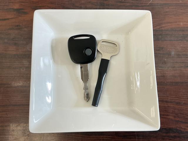 アルトＬ　ワンオーナー　ナビ　バックカメラ　ドラレコ　ＥＴＣワンオーナー　社外ナビ　バックカメラ　ドライブレコーダー　ＥＴＣ　　Ｂｌｕｅｔｏｏｔｈ　オーライト　キーレスエントリー　横滑り防止装置　アイドリングストップ　スペアキーあり　カーペットマット（京都府）の中古車