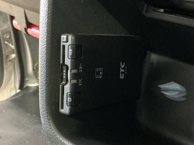 ＮＴ１００クリッパートラックＤＸ　ワンオーナー　ＡＴ車　ラジオデッキ　ＥＴＣ　３方開ワンオーナー　ＡＴ車　ラジオデッキ　ＥＴＣ　３方開　ゲートプロテクター　マッドフラップ　ドアバイザー　マニュアルエアコン　ヘッドライトレべライザー　１２Ｖ電源ソケット　スペアタイヤ　助手席エアバッグ（京都府）の中古車