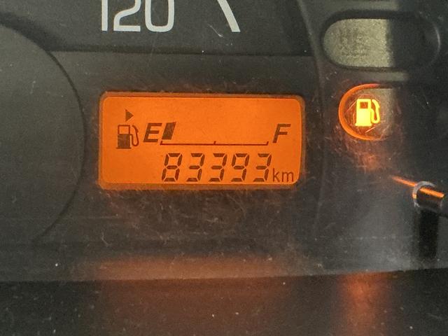 ＮＴ１００クリッパートラックＤＸ　ワンオーナー　ＡＴ車　ラジオデッキ　ＥＴＣ　３方開ワンオーナー　ＡＴ車　ラジオデッキ　ＥＴＣ　３方開　ゲートプロテクター　マッドフラップ　ドアバイザー　マニュアルエアコン　ヘッドライトレべライザー　１２Ｖ電源ソケット　スペアタイヤ　助手席エアバッグ（京都府）の中古車