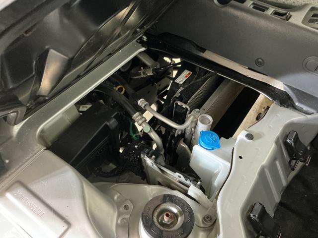 ＮＴ１００クリッパートラックＤＸ　ワンオーナー　ＡＴ車　ラジオデッキ　ＥＴＣ　３方開ワンオーナー　ＡＴ車　ラジオデッキ　ＥＴＣ　３方開　ゲートプロテクター　マッドフラップ　ドアバイザー　マニュアルエアコン　ヘッドライトレべライザー　１２Ｖ電源ソケット　スペアタイヤ　助手席エアバッグ（京都府）の中古車