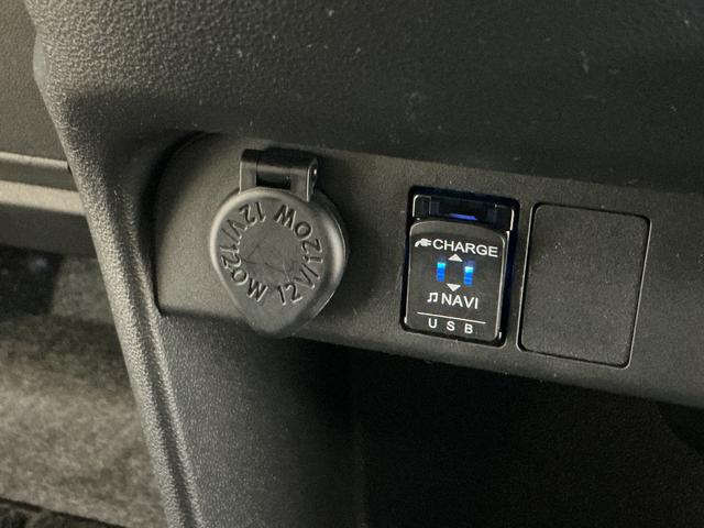 ムーヴキャンバスＧメイクアップリミテッド　ＳＡIII　ナビ　パノラマモニターワンオーナー　ナビ　パノラマモニター　ＥＴＣ　ドライブレコーダー　フルセグチューナー　ブルートゥース対応　プッシュボタンエンジンスタート　両側リヤパワースライドドア　スマートアシストＩＩＩ　ＡＢＳ（京都府）の中古車