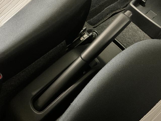 ミライースL SAIII 1オーナー CDオーディオ コーナーセンサーワンオーナー CDオーディオ 前後コーナーセンサー オートマチックハイビーム ドアバイザー キーレスエントリー 横滑り防止装置 アイドリングストップ 盗難防止装置 スマートアシスト 12V電源ソケット(京都府)の中古車