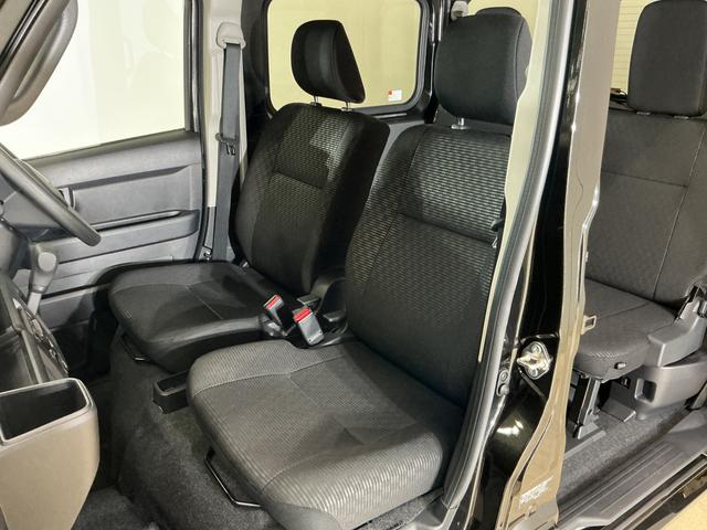 ハイゼットカーゴクルーズターボ　ワンオーナー　切替式４ＷＤ　コーナーセンサー１オーナー　切替式４ＷＤ　コーナーセンサー　オートマチックハイビーム　スマートキー　マニュアルエアコン　１２Ｖ電源ソケット　横滑り防止装置　アイドリングストップ　盗難防止装置　ヘッドライトレベライザー（京都府）の中古車