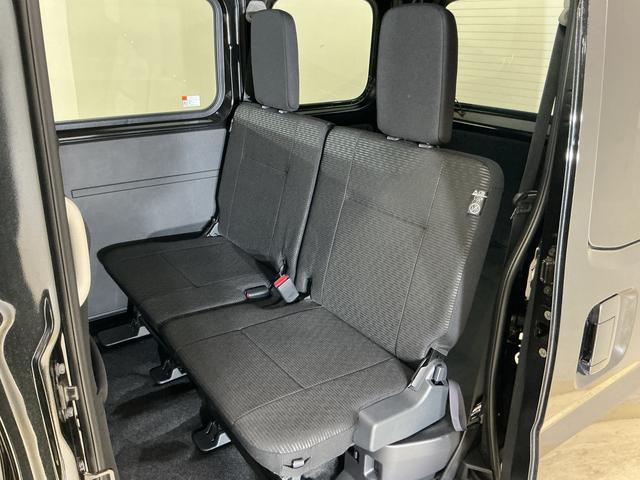 ハイゼットカーゴクルーズターボ　ワンオーナー　切替式４ＷＤ　コーナーセンサー１オーナー　切替式４ＷＤ　コーナーセンサー　オートマチックハイビーム　スマートキー　マニュアルエアコン　１２Ｖ電源ソケット　横滑り防止装置　アイドリングストップ　盗難防止装置　ヘッドライトレベライザー（京都府）の中古車