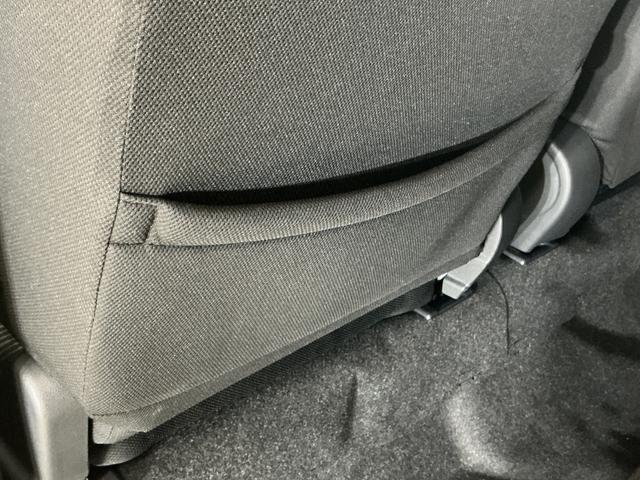 ハイゼットカーゴクルーズターボ　ワンオーナー　切替式４ＷＤ　コーナーセンサー１オーナー　切替式４ＷＤ　コーナーセンサー　オートマチックハイビーム　スマートキー　マニュアルエアコン　１２Ｖ電源ソケット　横滑り防止装置　アイドリングストップ　盗難防止装置　ヘッドライトレベライザー（京都府）の中古車