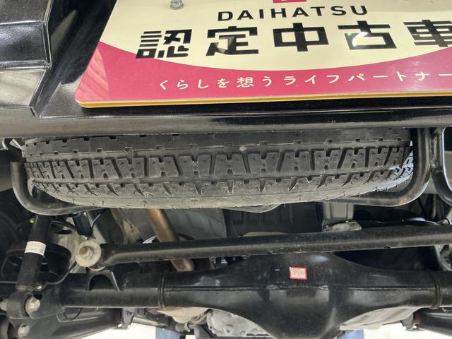 ハイゼットカーゴクルーズターボ　ワンオーナー　切替式４ＷＤ　コーナーセンサー１オーナー　切替式４ＷＤ　コーナーセンサー　オートマチックハイビーム　スマートキー　マニュアルエアコン　１２Ｖ電源ソケット　横滑り防止装置　アイドリングストップ　盗難防止装置　ヘッドライトレベライザー（京都府）の中古車