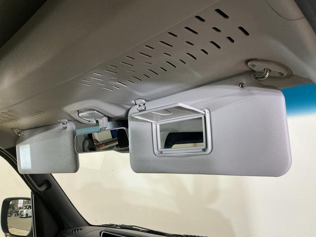 ハイゼットカーゴクルーズターボ　ワンオーナー　切替式４ＷＤ　コーナーセンサー１オーナー　切替式４ＷＤ　コーナーセンサー　オートマチックハイビーム　スマートキー　マニュアルエアコン　１２Ｖ電源ソケット　横滑り防止装置　アイドリングストップ　盗難防止装置　ヘッドライトレベライザー（京都府）の中古車