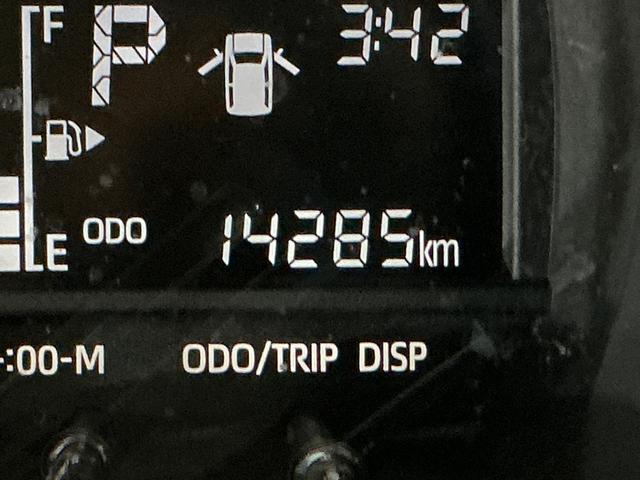 ハイゼットカーゴクルーズターボ　ワンオーナー　切替式４ＷＤ　コーナーセンサー１オーナー　切替式４ＷＤ　コーナーセンサー　オートマチックハイビーム　スマートキー　マニュアルエアコン　１２Ｖ電源ソケット　横滑り防止装置　アイドリングストップ　盗難防止装置　ヘッドライトレベライザー（京都府）の中古車