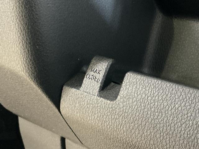 ハイゼットカーゴクルーズターボ　ワンオーナー　切替式４ＷＤ　コーナーセンサー１オーナー　切替式４ＷＤ　コーナーセンサー　オートマチックハイビーム　スマートキー　マニュアルエアコン　１２Ｖ電源ソケット　横滑り防止装置　アイドリングストップ　盗難防止装置　ヘッドライトレベライザー（京都府）の中古車