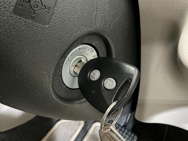 ミライースＬ　メモリアルエディション　ＣＤオーディオ　キーレスＣＤオーディオ　ドアバイザー　アイドリングストップ　盗難防止装置　キーレスエントリー　スペアキー有り　１２Ｖ電源ソケット　ヘッドライトレべライザー　マニュアルエアコン　フロアマット（京都府）の中古車