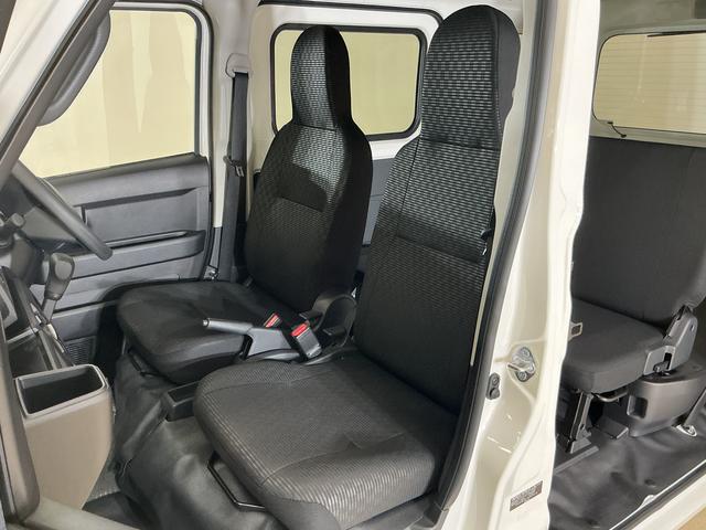 ハイゼットカーゴＤＸ　切替式４ＷＤ　ラジオデッキ　コーナーセンサー切替式４ＷＤ　ラジオデッキ　ＣＶＴ　前後コーナーセンサー　オートマチックハイビーム　横滑り防止装置　アイドリングストップ　キーレス　ヘッドライトレベライザー　マニュアルエアコン　１２Ｖ電源ソケット（京都府）の中古車