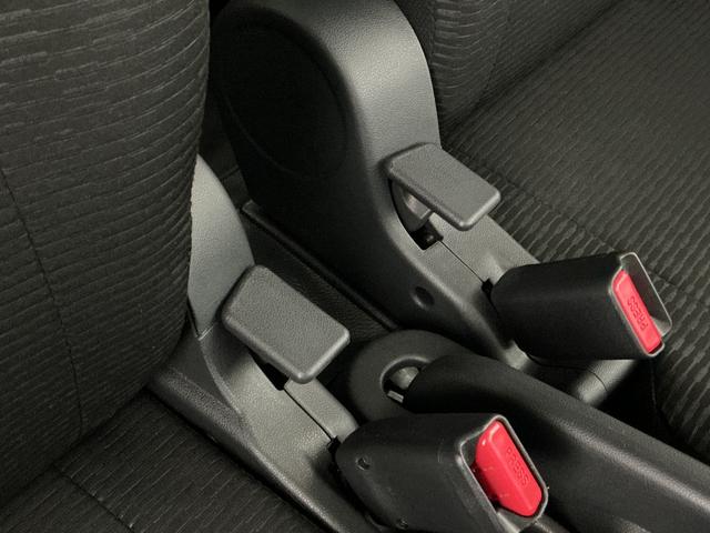 ハイゼットカーゴＤＸ　切替式４ＷＤ　ラジオデッキ　コーナーセンサー切替式４ＷＤ　ラジオデッキ　ＣＶＴ　前後コーナーセンサー　オートマチックハイビーム　横滑り防止装置　アイドリングストップ　キーレス　ヘッドライトレベライザー　マニュアルエアコン　１２Ｖ電源ソケット（京都府）の中古車