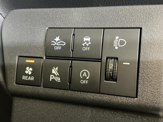 ハイゼットカーゴＤＸ　切替式４ＷＤ　ラジオデッキ　コーナーセンサー切替式４ＷＤ　ラジオデッキ　ＣＶＴ　前後コーナーセンサー　オートマチックハイビーム　横滑り防止装置　アイドリングストップ　キーレス　ヘッドライトレベライザー　マニュアルエアコン　１２Ｖ電源ソケット（京都府）の中古車