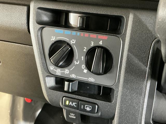 ハイゼットカーゴＤＸ　切替式４ＷＤ　ラジオデッキ　コーナーセンサー切替式４ＷＤ　ラジオデッキ　ＣＶＴ　前後コーナーセンサー　オートマチックハイビーム　横滑り防止装置　アイドリングストップ　キーレス　ヘッドライトレベライザー　マニュアルエアコン　１２Ｖ電源ソケット（京都府）の中古車