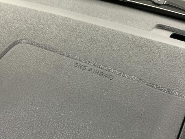 ハイゼットカーゴＤＸ　切替式４ＷＤ　ラジオデッキ　コーナーセンサー切替式４ＷＤ　ラジオデッキ　ＣＶＴ　前後コーナーセンサー　オートマチックハイビーム　横滑り防止装置　アイドリングストップ　キーレス　ヘッドライトレベライザー　マニュアルエアコン　１２Ｖ電源ソケット（京都府）の中古車