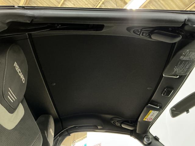 コペンローブ　Ｓ　ターボ　パドルシフト　シートヒーターターボ　パドルシフト　シートヒーター　レカロシート　プッシュスタート　スマートキー　横滑り防止装置　オートエアコン　１６インチアルミホイール　ＬＥＤヘッドライト　アイドリングストップ（京都府）の中古車