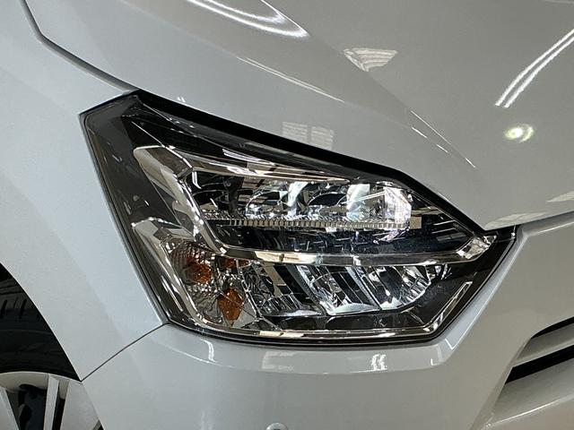 ミライースＸ　ＳＡIII　届出済み未使用車　ナビ　バックカメラ届出済み未使用車　ナビ　バックカメラ　前後コーナーセンサー　Ｂｌｕｅｔｏｏｔｈ　フルセグＴＶ　オートマチックハイビーム　ＵＳＢ接続　マニュアルエアコン　ＬＥＤヘッドライト　キーレス　横滑り防止装置（京都府）の中古車