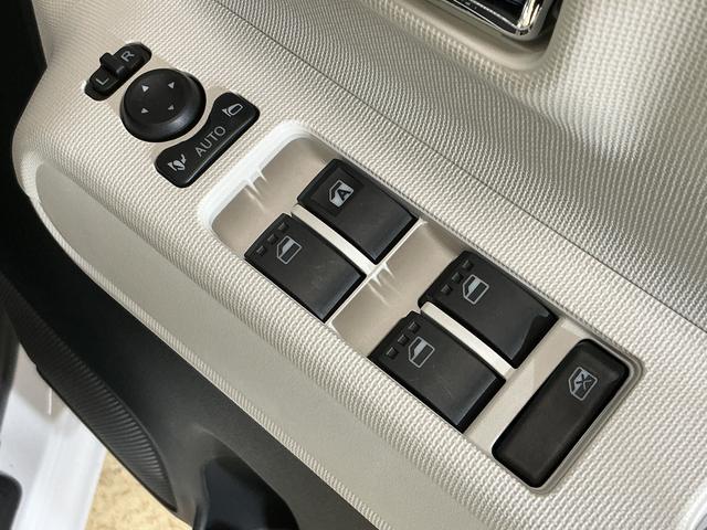 ムーヴキャンバスストライプスＧ　届出済み未使用車　ナビ　バックカメラ　ＵＳＢ届出済み未使用車　ナビ　バックカメラ　両側電動スライドドア　シートヒーター　前後コーナーセンサー　Ｂｌｕｅｔｏｏｔｈ　フルセグＴＶ　ＤＶＤ再生　オートマチックハイビーム　ＵＳＢ　ホットカップホルダー（京都府）の中古車