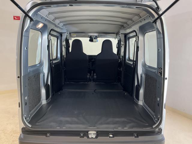 ハイゼットカーゴスペシャル　ワンオーナー　４ＷＤ　ラジオ　コーナーセンサーワンオーナー　切替式４ＷＤ　ラジオデッキ　前後コーナーセンサー　オートマチックハイビーム　オートライト　衝突軽減ブレーキ　横滑り防止装置　アイドリングストップ　スペアキーあり　マニュアルエアコン（京都府）の中古車