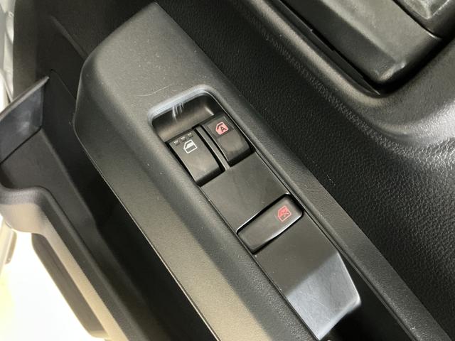 ハイゼットカーゴスペシャル　ワンオーナー　４ＷＤ　ラジオ　コーナーセンサーワンオーナー　切替式４ＷＤ　ラジオデッキ　前後コーナーセンサー　オートマチックハイビーム　オートライト　衝突軽減ブレーキ　横滑り防止装置　アイドリングストップ　スペアキーあり　マニュアルエアコン（京都府）の中古車