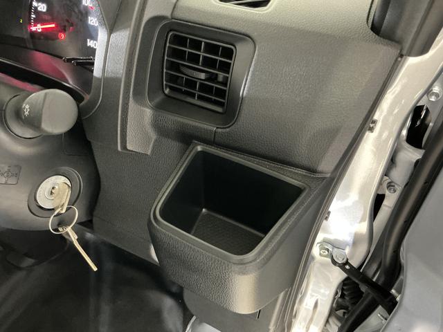 ハイゼットカーゴスペシャル　ワンオーナー　４ＷＤ　ラジオ　コーナーセンサーワンオーナー　切替式４ＷＤ　ラジオデッキ　前後コーナーセンサー　オートマチックハイビーム　オートライト　衝突軽減ブレーキ　横滑り防止装置　アイドリングストップ　スペアキーあり　マニュアルエアコン（京都府）の中古車
