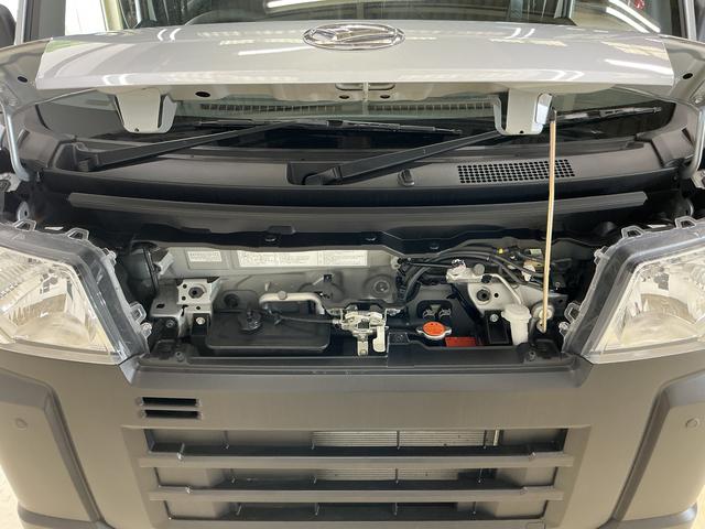 ハイゼットカーゴスペシャル　ワンオーナー　４ＷＤ　ラジオ　コーナーセンサーワンオーナー　切替式４ＷＤ　ラジオデッキ　前後コーナーセンサー　オートマチックハイビーム　オートライト　衝突軽減ブレーキ　横滑り防止装置　アイドリングストップ　スペアキーあり　マニュアルエアコン（京都府）の中古車