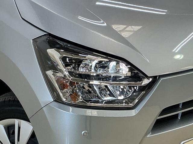 ミライースＸ　ＳＡIII　届出済み未使用車　ナビ　バックカメラ　ＵＳＢ届出済み未使用車　ナビ　バックカメラ　前後コーナーセンサー　ＬＥＤヘッドライト　Ｂｌｕｅｔｏｏｔｈ　フルセグＴＶ　ＤＶＤ再生　オートマチックハイビーム　ＵＳＢ接続　マニュアルエアコン　横滑り防止装置（京都府）の中古車