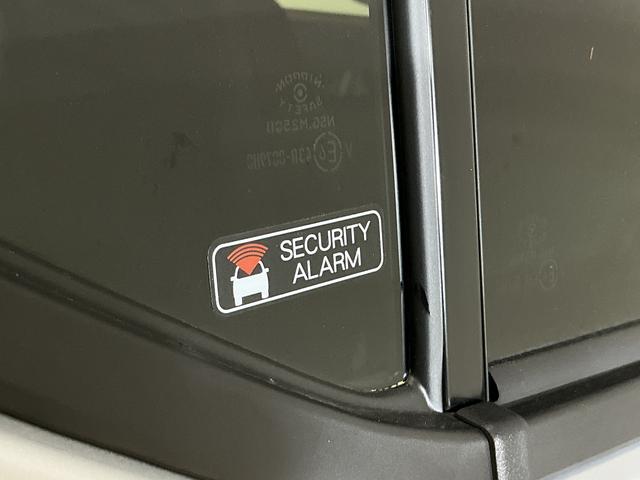 ミライースＸ　ＳＡIII　コーナーセンサー　オートマチックハイビーム前後コーナーセンサー　オートマチックハイビーム　ＬＥＤヘッドライト　オートライト　キーレスエントリー　スペアキーあり　スマートアシスト　横滑り防止装置　アイドリングストップ　電動格納ドアミラー（京都府）の中古車