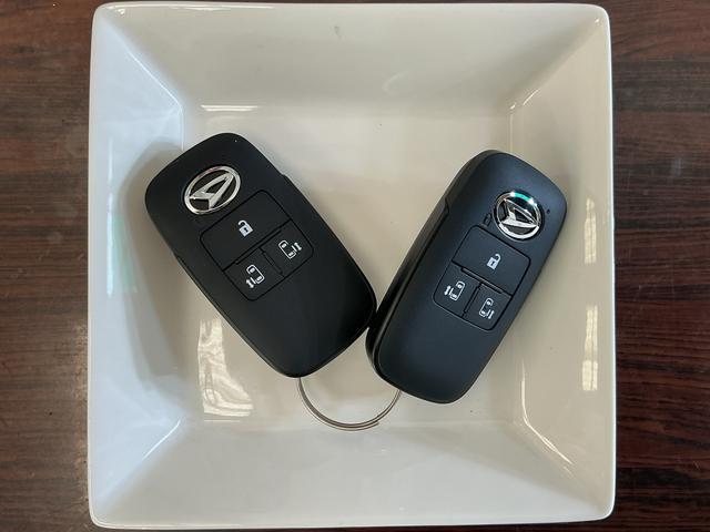 ムーヴキャンバスストライプスＧ　届出済未使用車　ナビ　バックカメラ　ＵＳＢ届出済未使用車　ナビ　バックカメラ　両側電動スライドドア　ホットカップホルダー　シートヒーター　前後コーナーセンサー　Ｂｌｕｅｔｏｏｔｈ　フルセグＴＶ　ＤＶＤ再生　オートマチックハイビーム　ＵＳＢ（京都府）の中古車
