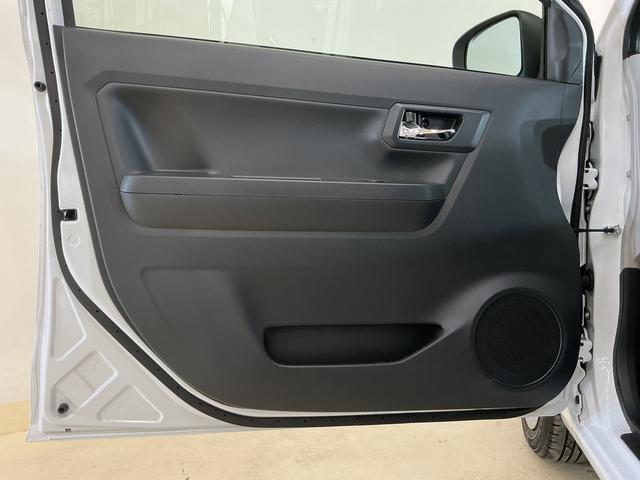 ミライースX SAIII 届出済み未使用車 ナビ フルセグTV USB届出済み未使用車 ナビ フルセグTV Bluetooth 前後コーナーセンサー DVD再生 オートマチックハイビーム USB接続 LEDヘッドライト キーレス 横滑り防止装置 電動格納ドアミラー(京都府)の中古車