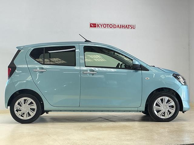 ミライースX SAIII 届出済み未使用車 ナビ コーナーセンサー届出済み未使用車 ナビ 前後コーナーセンサー オートマチックハイビーム Bluetooth USB接続 DVD再生 フルセグTV LEDヘッドライト オートライト キーレスエントリー スマアシ(京都府)の中古車