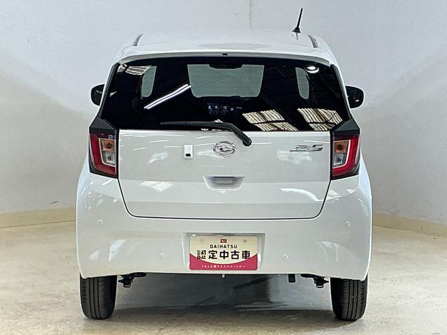 ミライースX SAIII 届出済み未使用車 ナビ バックカメラ届出済み未使用車 ナビ バックカメラ 前後コーナーセンサー オートマチックハイビーム Bluetooth USB接続 DVD再生 フルセグTV LEDヘッドライト オートライト キーレスエントリー(京都府)の中古車