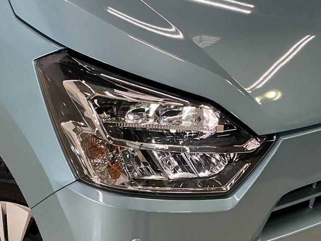 ミライースX SAIII 届出済み未使用車 ナビ 前後コーナーセンサー届出済み未使用車 ナビ 前後コーナーセンサー オートマチックハイビーム Bluetooth USB接続 DVD再生 フルセグTV オートライト LEDヘッドライト アイドリングストップ キーレス(京都府)の中古車