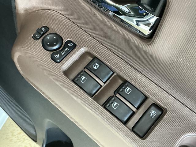 ムーヴキャンバスセオリーＧ　届出済未使用車　ナビ　バックカメラ　スマアシ届出済未使用車　ナビ　バックカメラ　両側電動スライドドア　コーナーセンサー　シートヒーター　ホットカップホルダー　電子パーキング　オートマチックハイビーム　オートブレーキホールド　Ｂｌｕｅｔｏｏｔｈ（京都府）の中古車